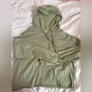 Gap women’s quarter zip sweatshirt